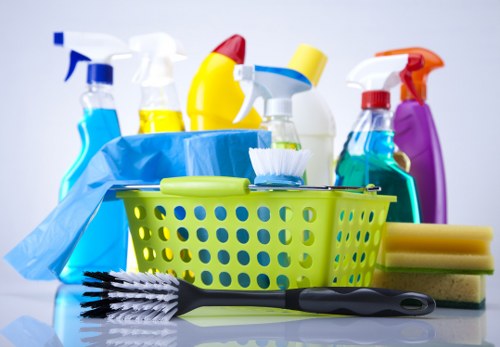 Professional end of tenancy cleaning in a Catford home