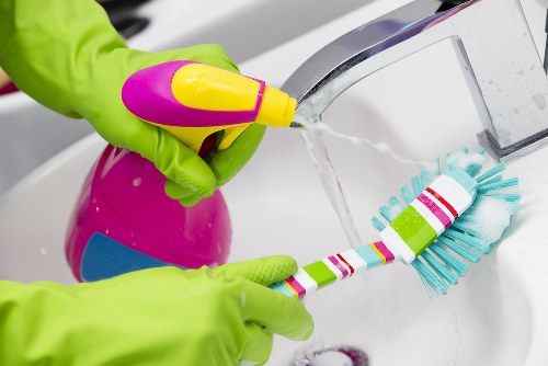 Deep clean service for kitchen and bathroom in Catford